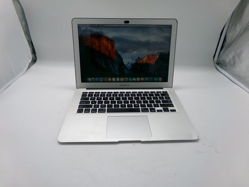 Apple MacBook Air 13-inch 1.8GHz Core i5 (Mid 2017) | A1466 | Very Good